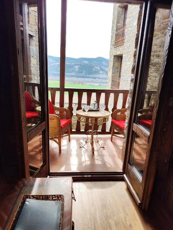 Apartamentos El Rincon De Usana Zona Zero Aínsa-Sobrarbe Extérieur photo