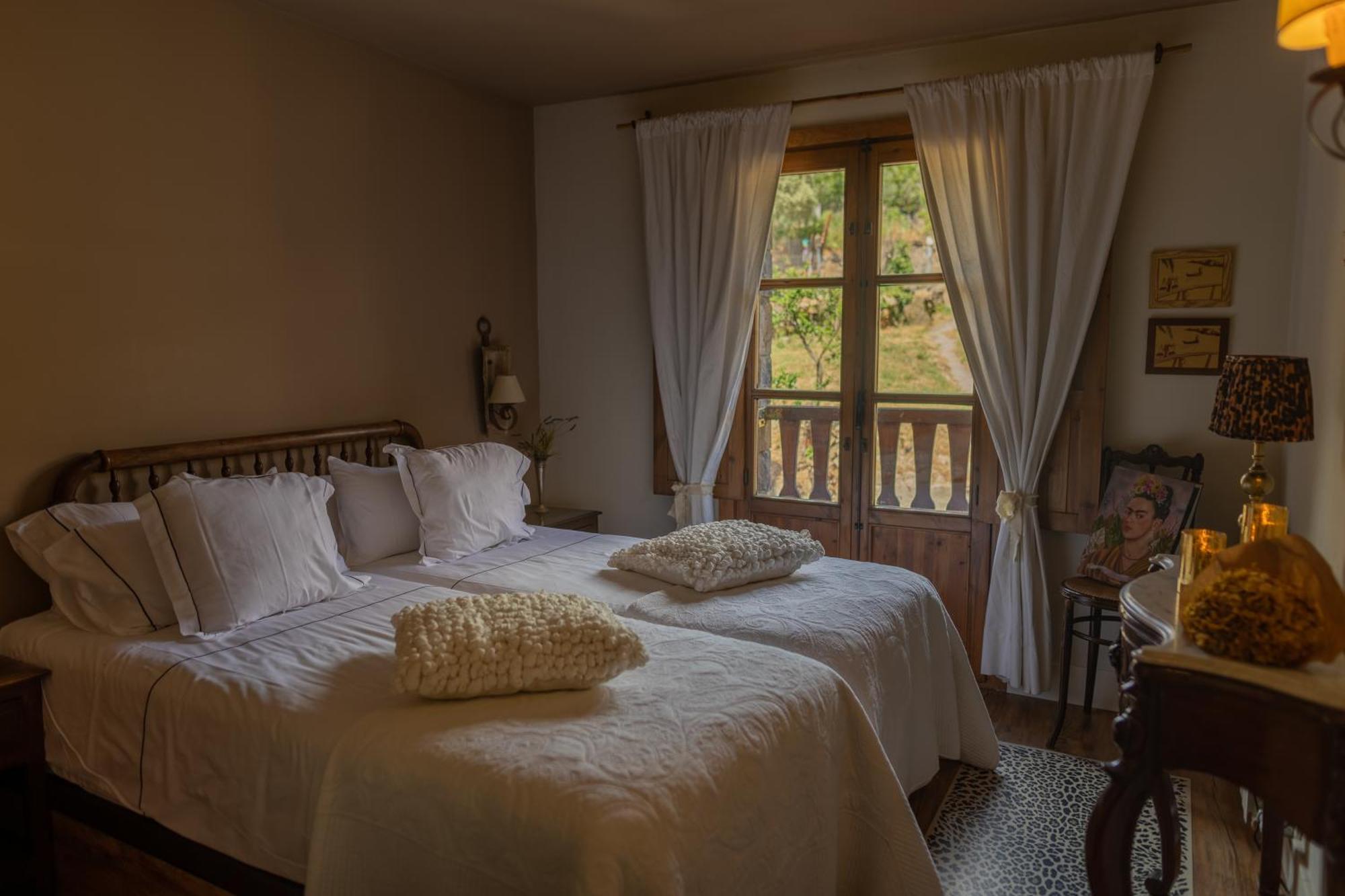 Apartamentos El Rincon De Usana Zona Zero Aínsa-Sobrarbe Chambre photo